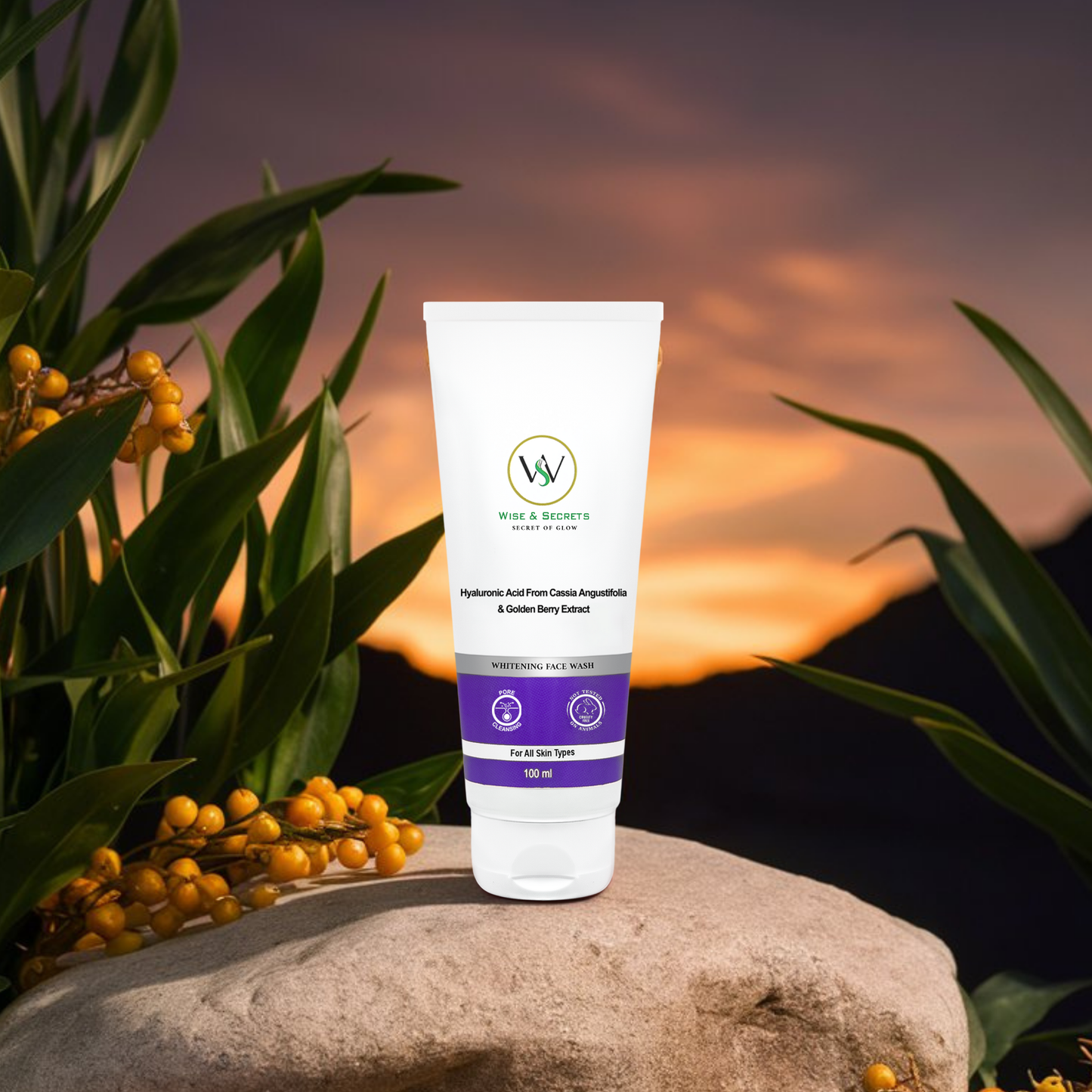 Golden Berry Whitening Face Wash - 100 ML